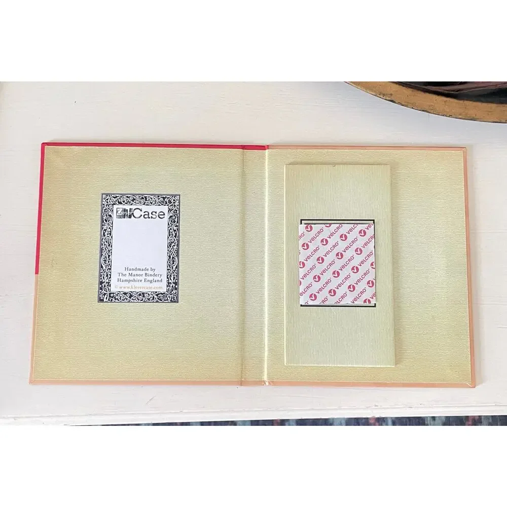 The Catcher in the Rye NWT Klevercase England Kindle Oasis Cover Case- NEW